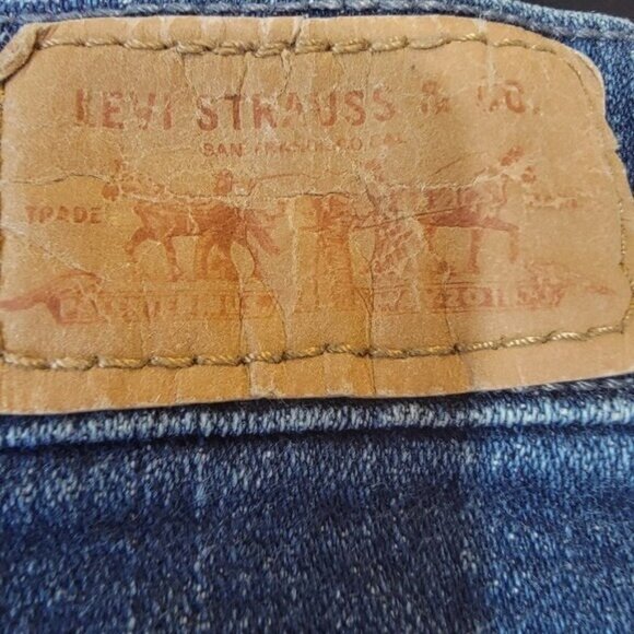 Levis‎ Cropped Jeans Cuffed Blue Flap Button Pockets Womens Size 10 EUC - Picture 7 of 11